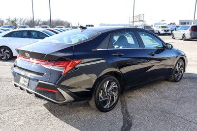 2025 Hyundai Elantra SEL Convenience