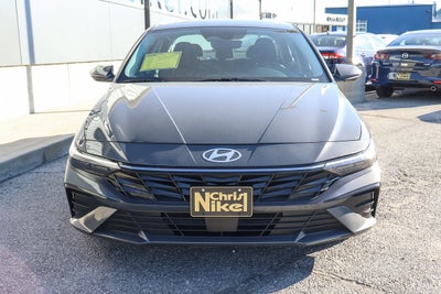 2025 Hyundai Elantra SEL Convenience