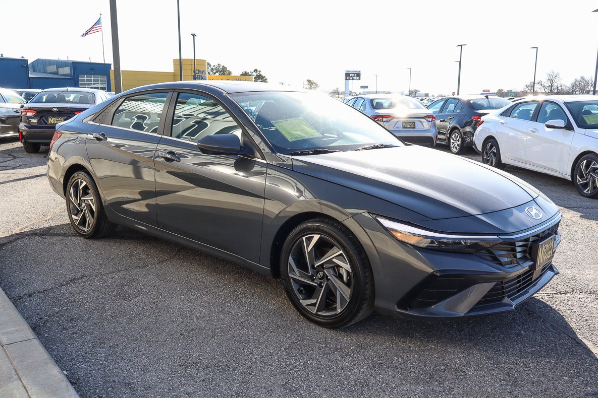 2025 Hyundai Elantra SEL Convenience