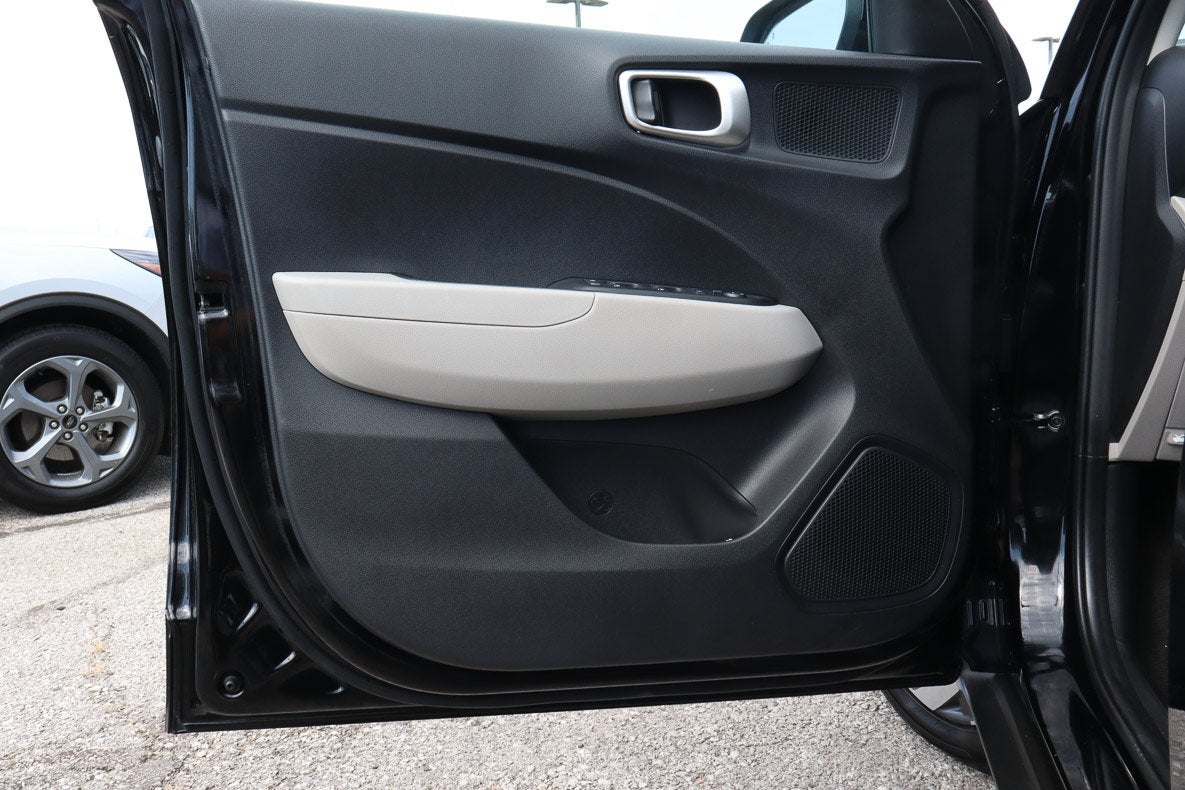 2025 Hyundai Venue SEL IVT