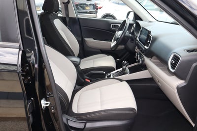 2025 Hyundai Venue SEL IVT