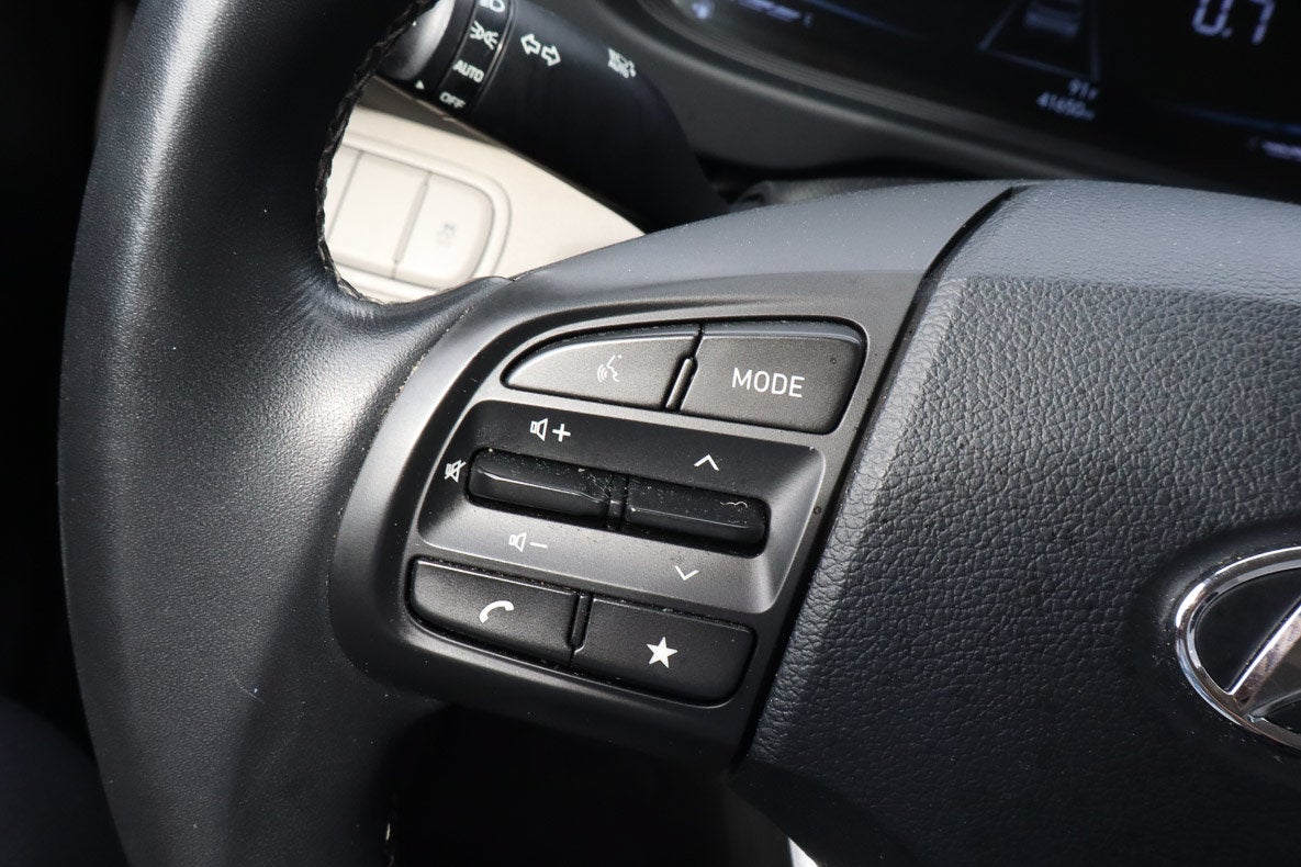 2025 Hyundai Venue SEL IVT