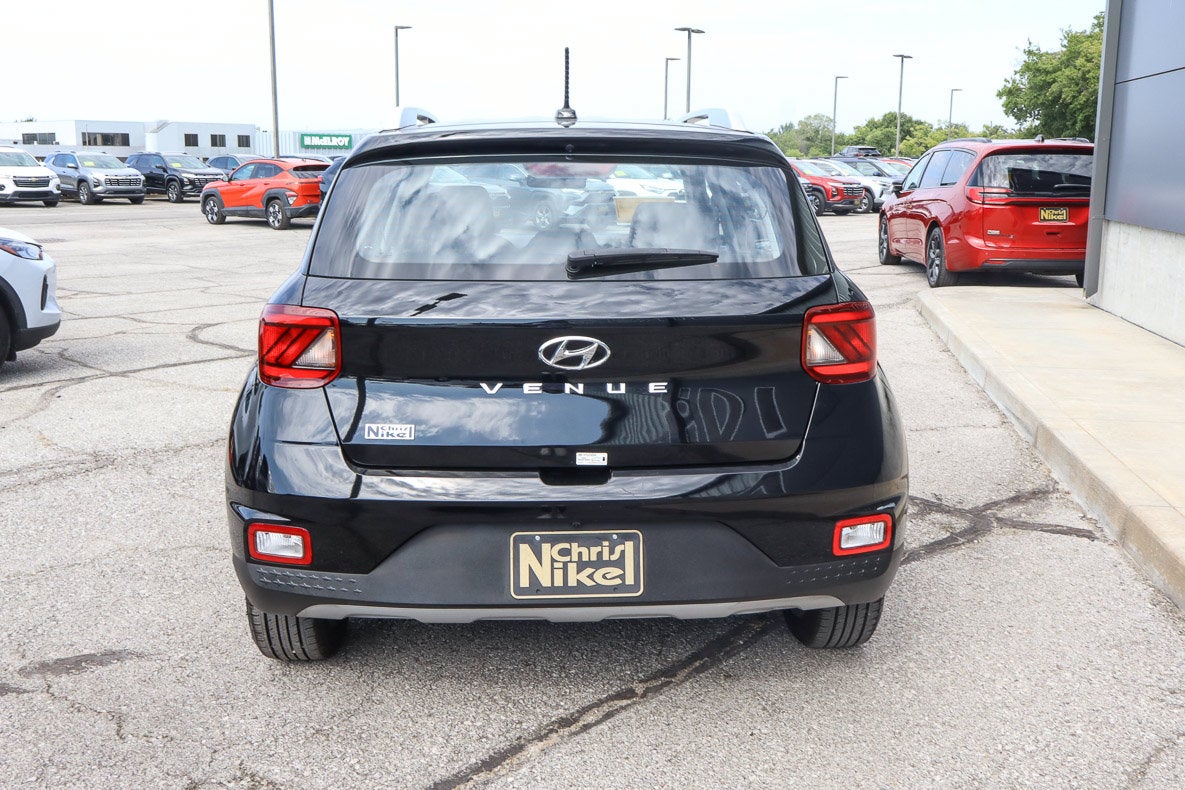 2025 Hyundai Venue SEL IVT