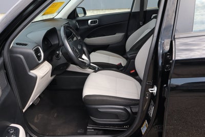 2025 Hyundai Venue SEL IVT
