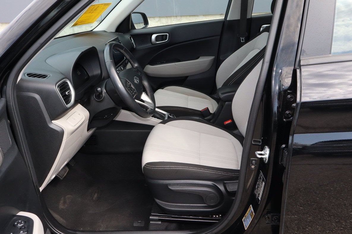 2025 Hyundai Venue SEL IVT