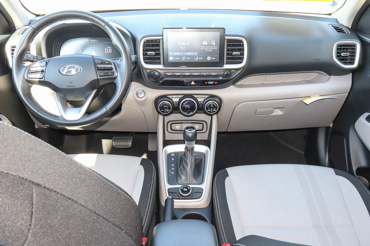 2025 Hyundai Venue SEL IVT