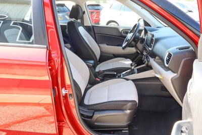 2025 Hyundai Venue SEL IVT