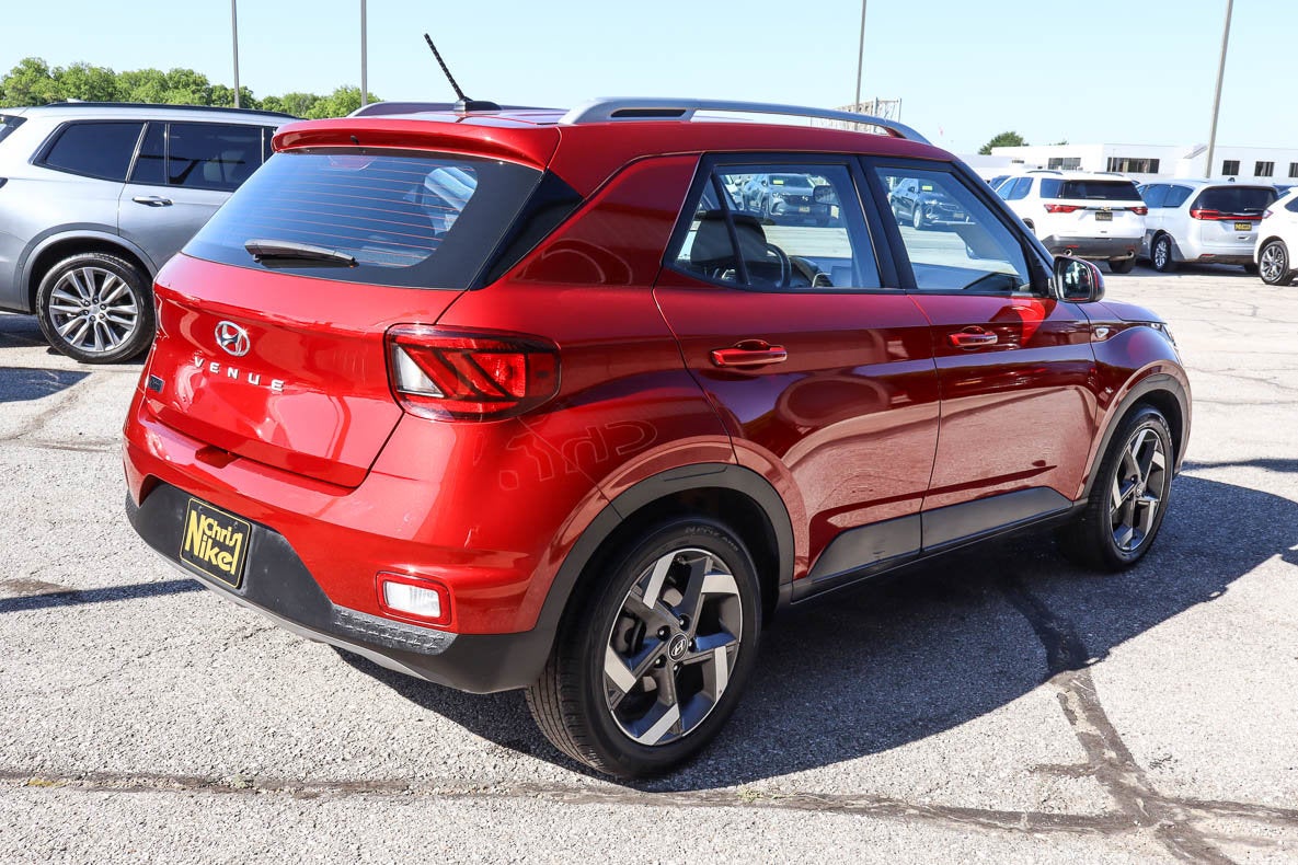 2025 Hyundai Venue SEL IVT