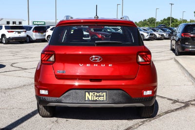 2025 Hyundai Venue SEL IVT