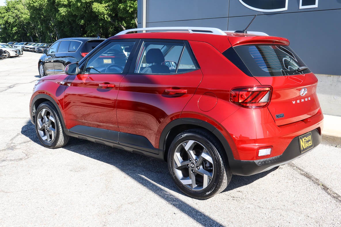 2025 Hyundai Venue SEL IVT
