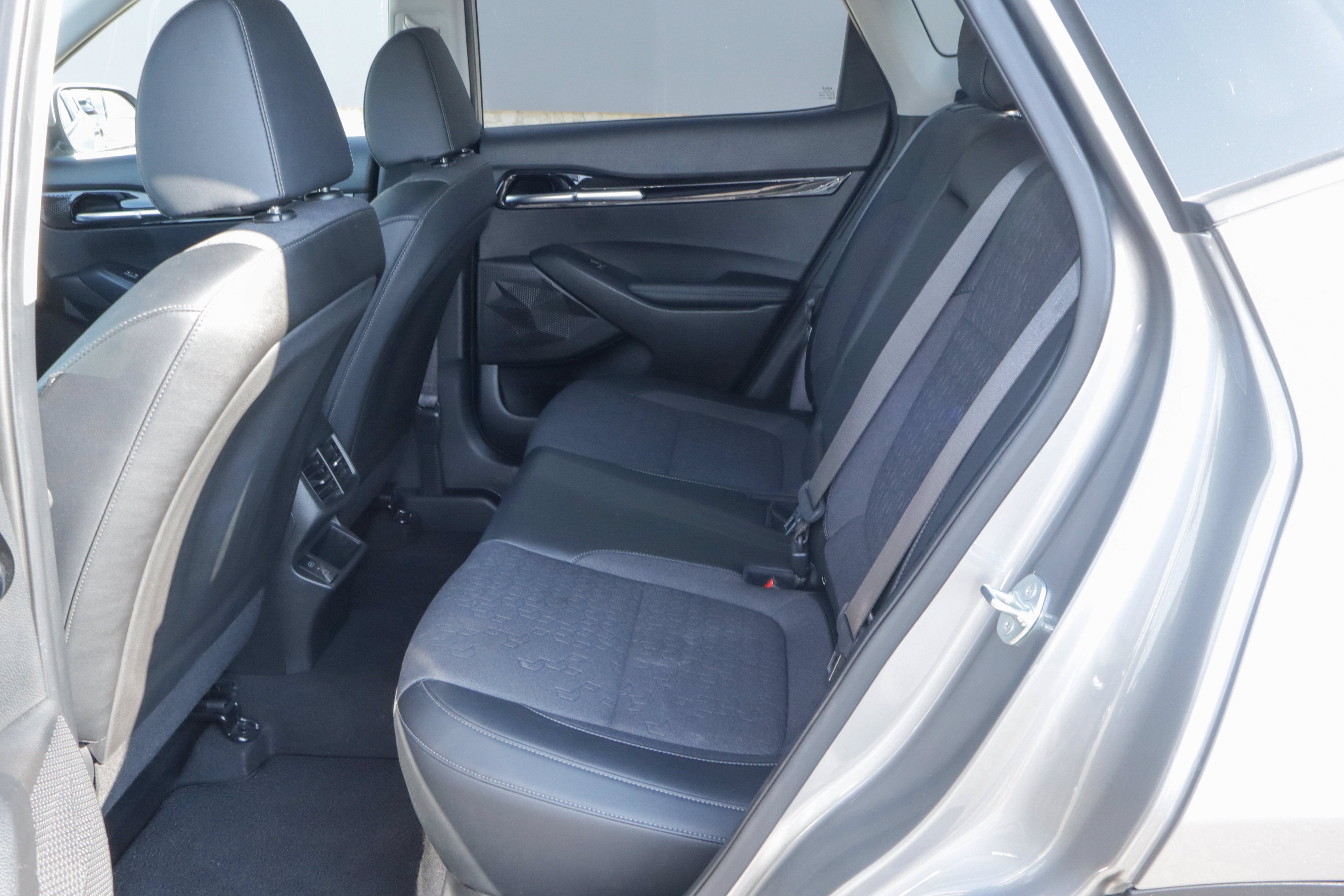2025 Kia Seltos S IVT FWD