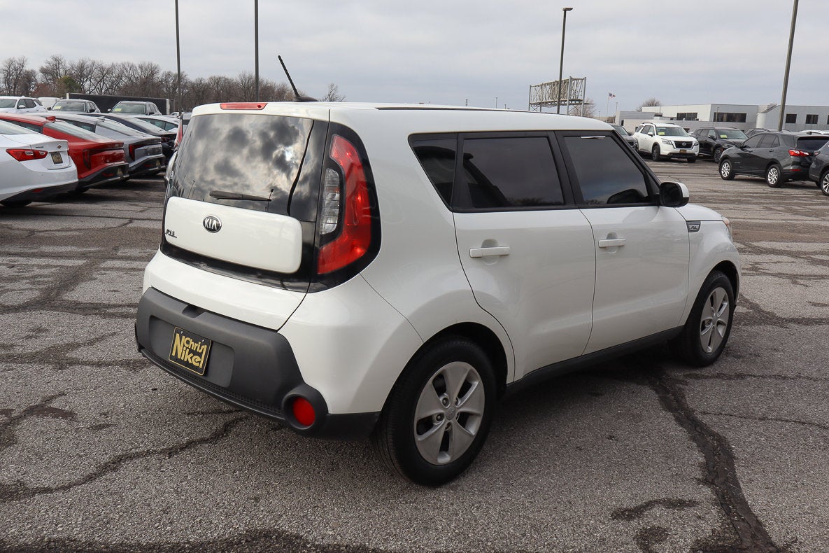 2016 Kia Soul Base