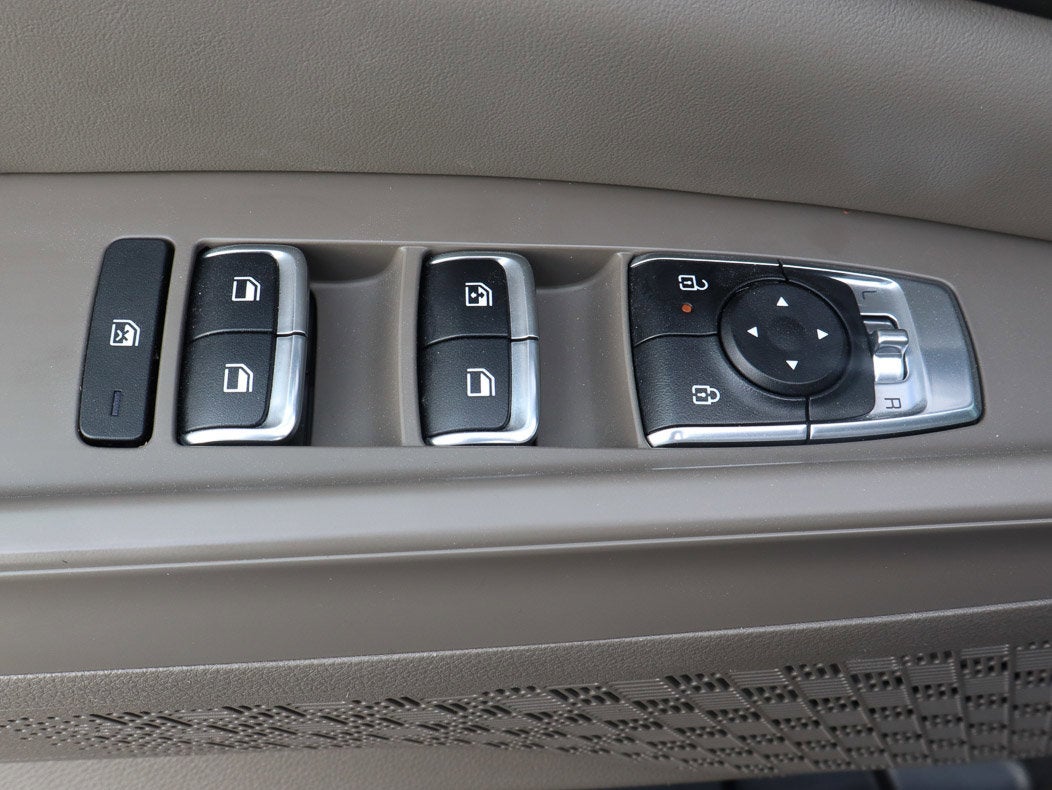 2025 Kia Carnival LXS FWD