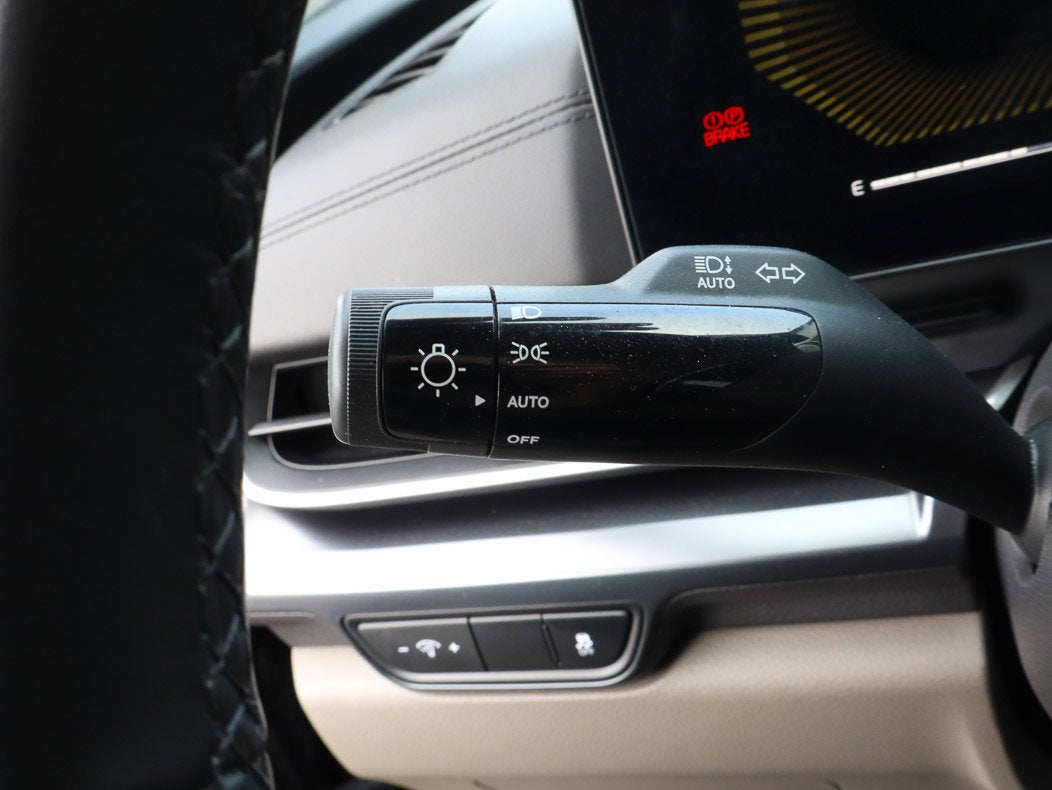 2025 Kia Carnival LXS FWD