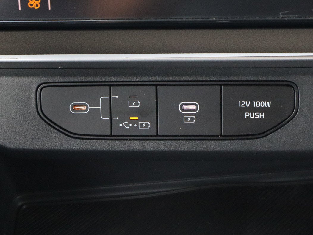 2025 Kia Carnival LXS FWD