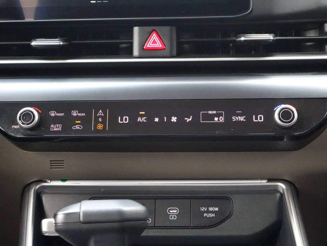 2025 Kia Carnival LXS FWD