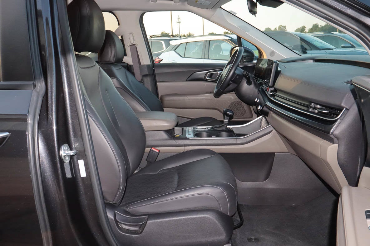 2025 Kia Carnival LXS FWD