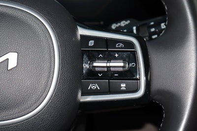 2025 Kia Carnival LXS FWD