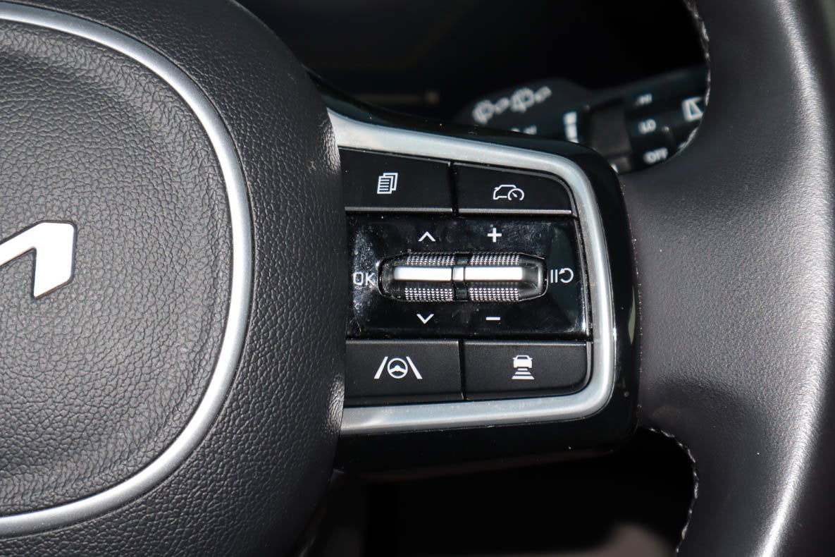 2025 Kia Carnival LXS FWD