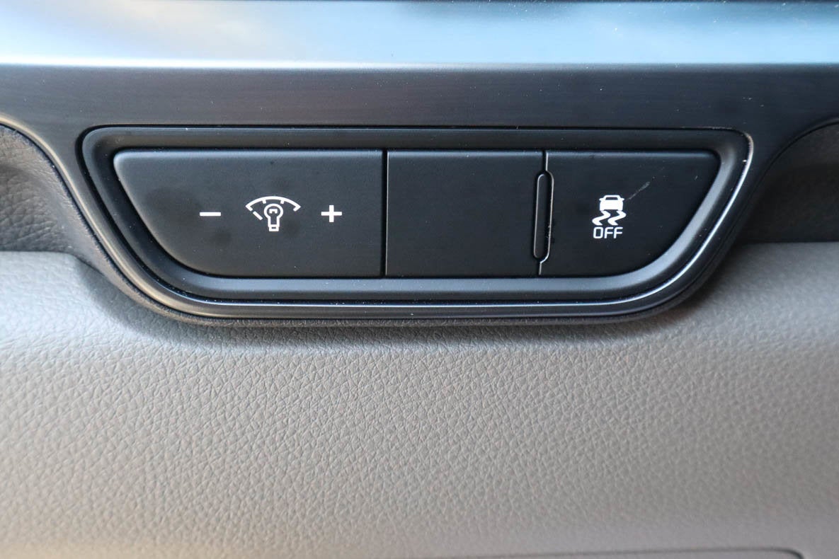 2025 Kia Carnival LXS FWD