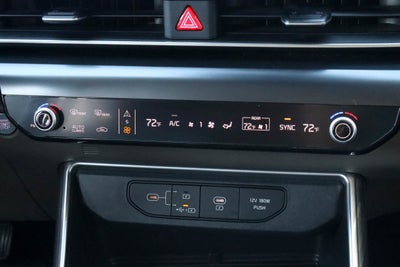 2025 Kia Carnival LXS FWD