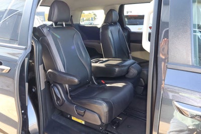 2025 Kia Carnival LXS FWD