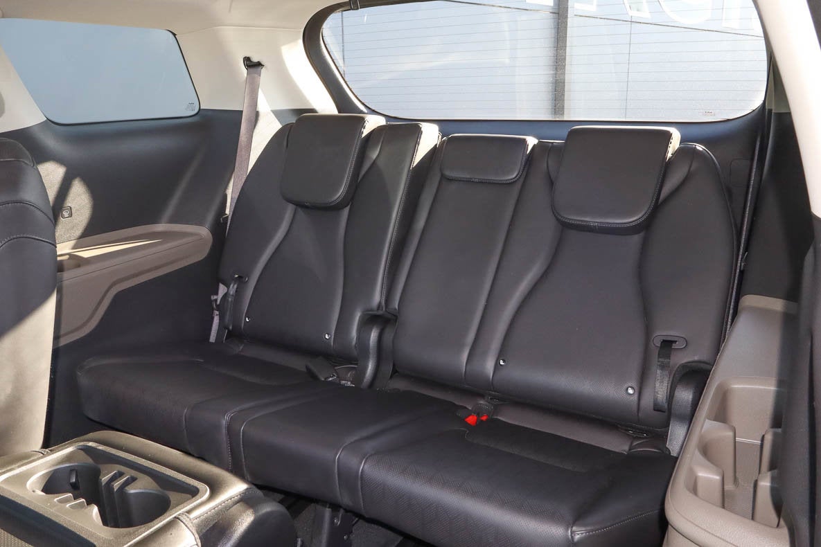 2025 Kia Carnival LXS FWD