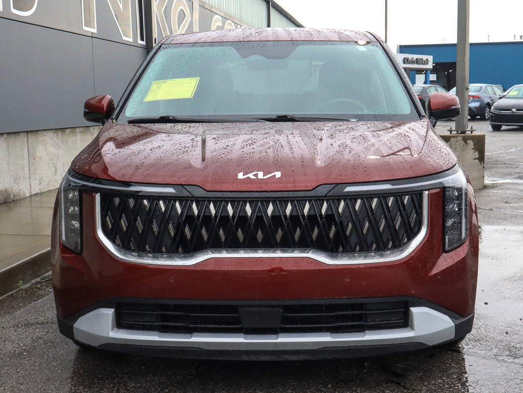 2025 Kia Carnival LXS FWD