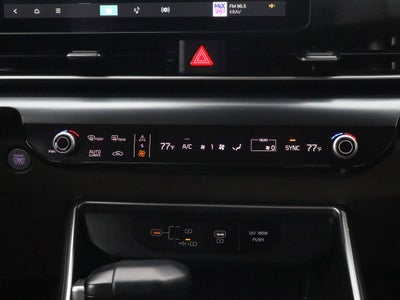 2025 Kia Carnival LXS FWD