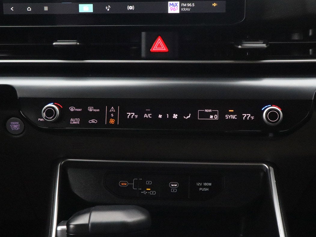 2025 Kia Carnival LXS FWD