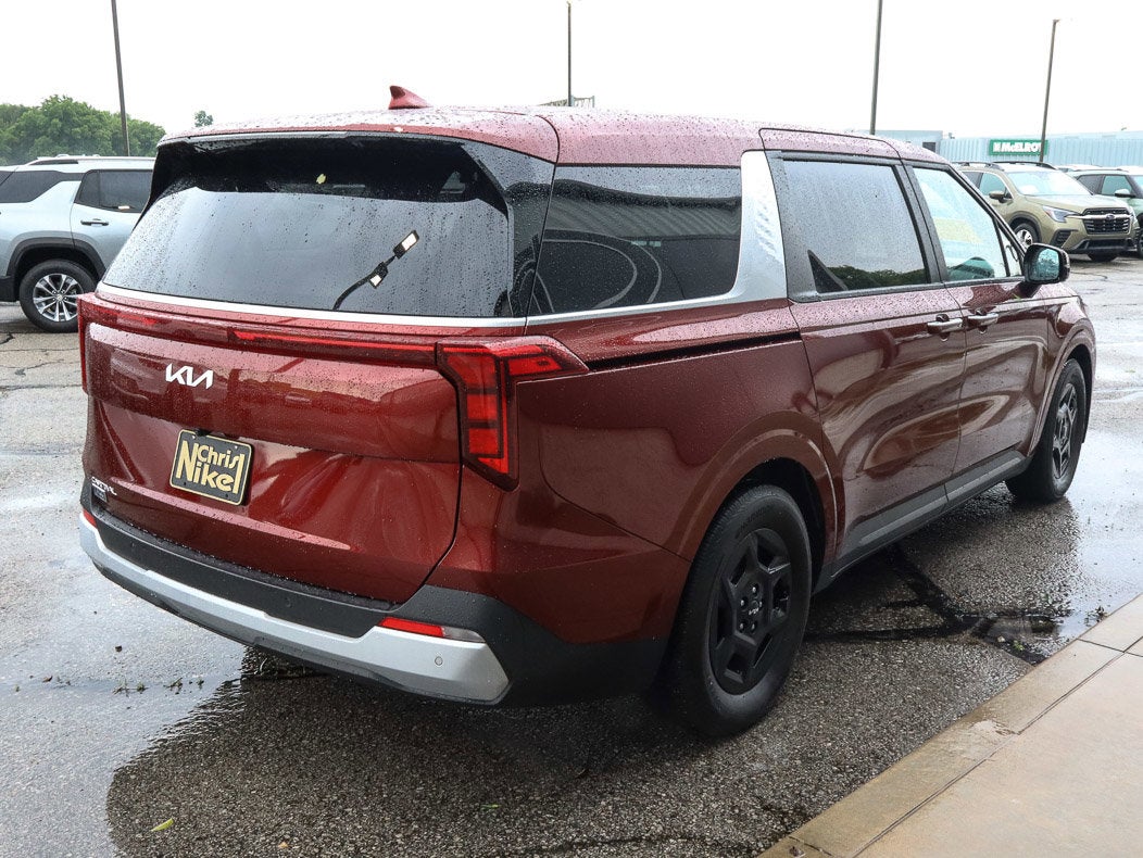 2025 Kia Carnival LXS FWD