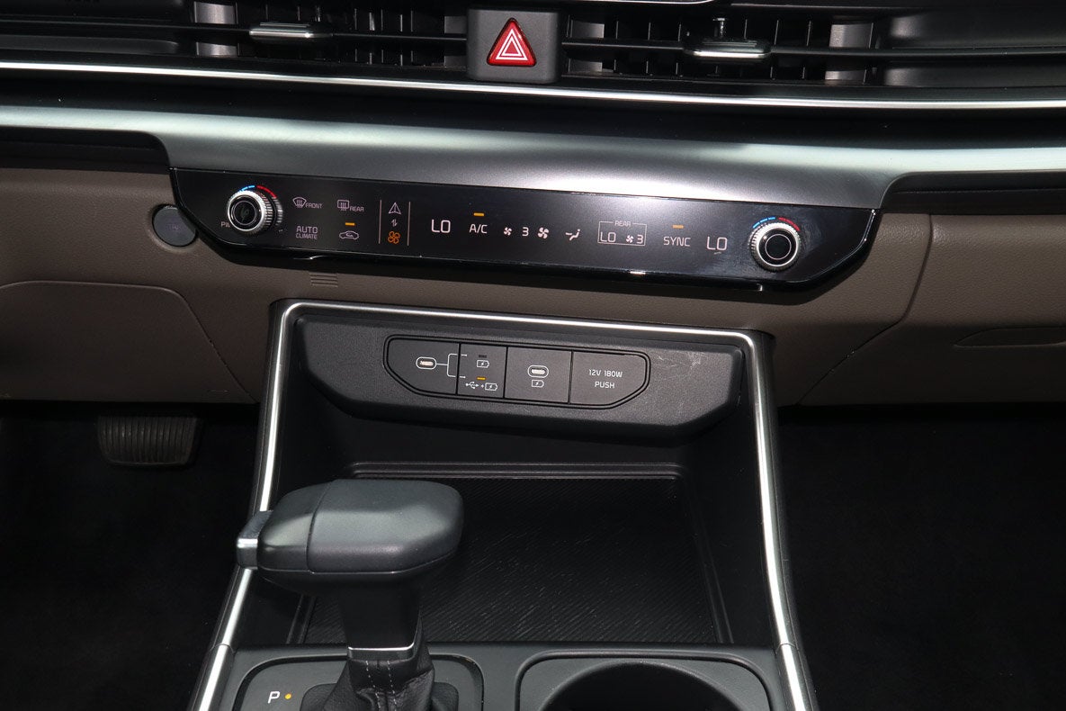 2026 Kia Carnival LXS FWD
