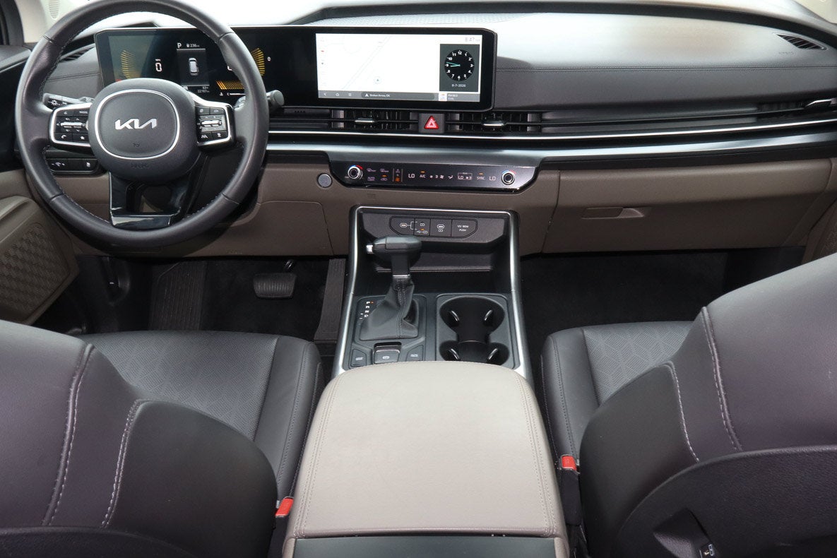 2026 Kia Carnival LXS FWD