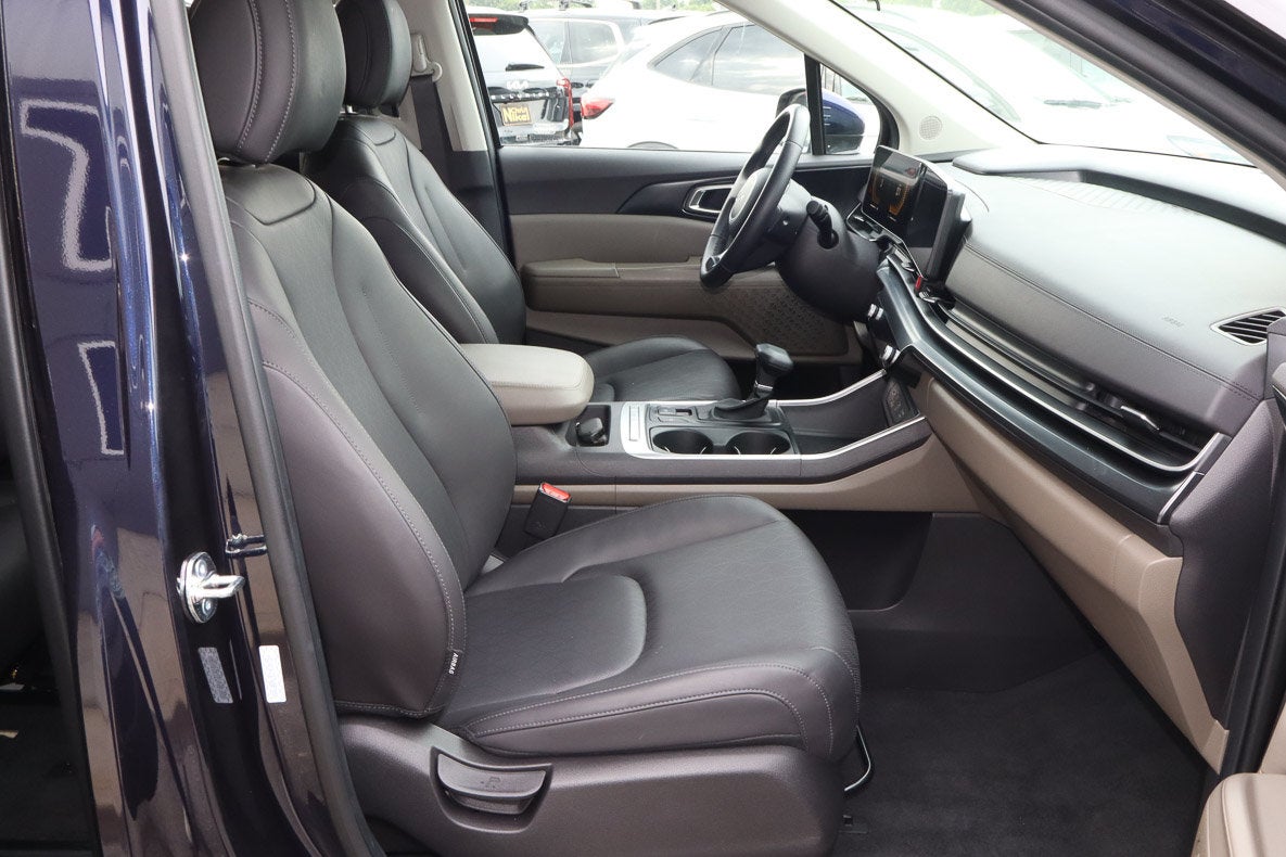 2026 Kia Carnival LXS FWD