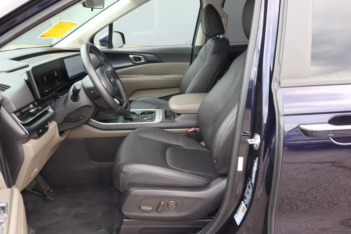 2026 Kia Carnival LXS FWD