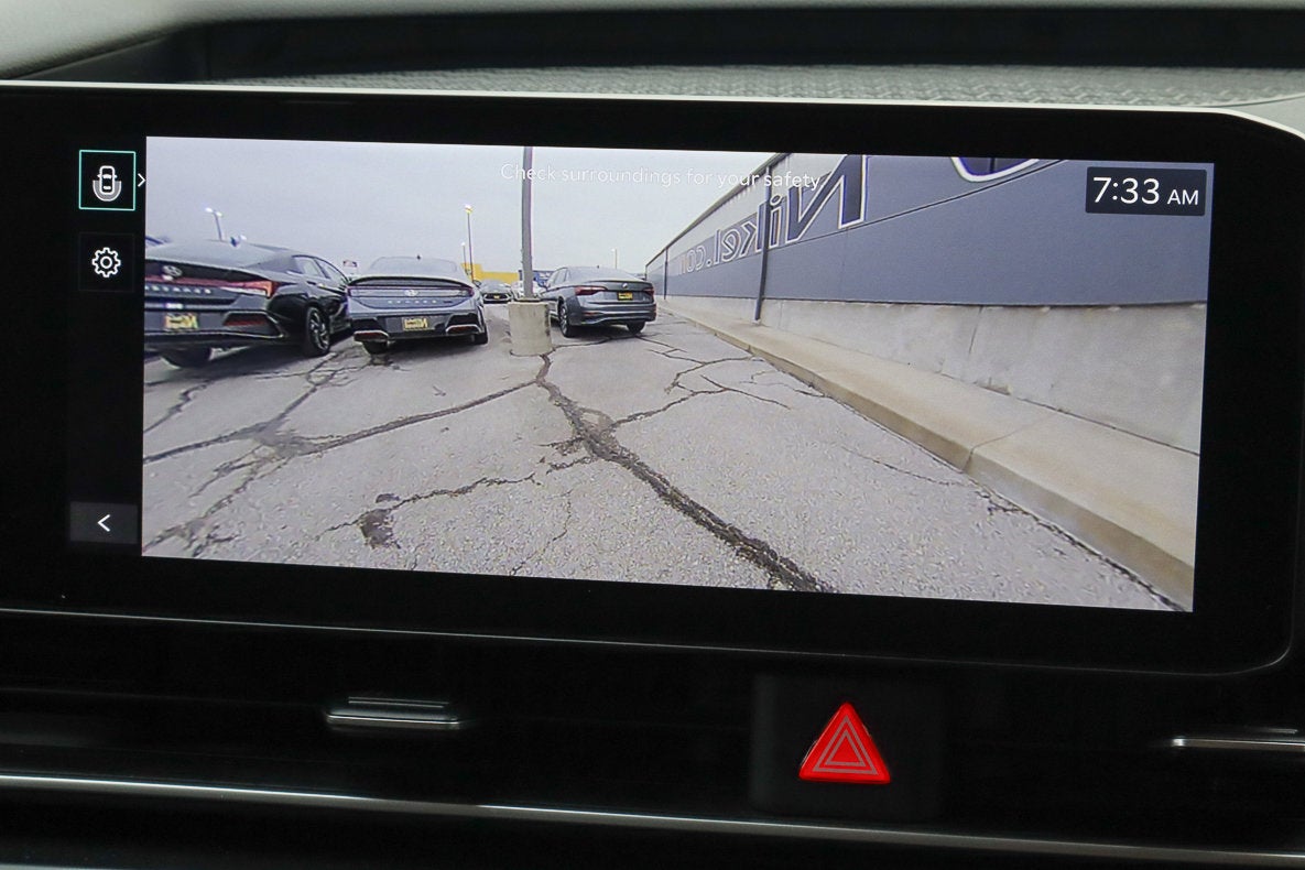 2025 Kia Carnival LXS FWD