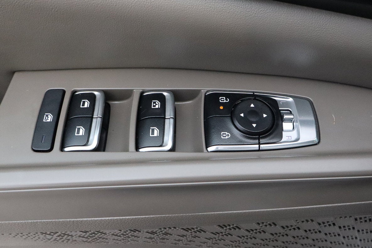 2025 Kia Carnival LXS FWD