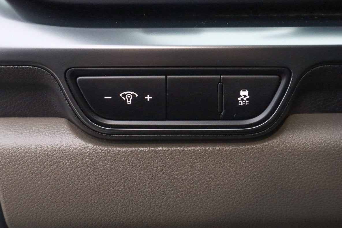 2025 Kia Carnival LXS FWD