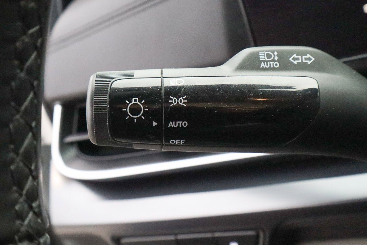 2025 Kia Carnival LXS FWD