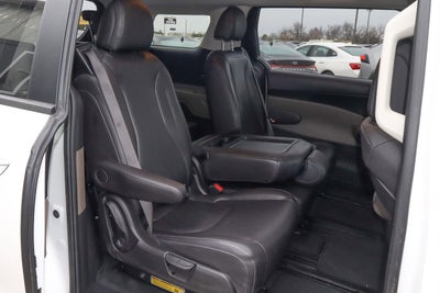 2025 Kia Carnival LXS FWD