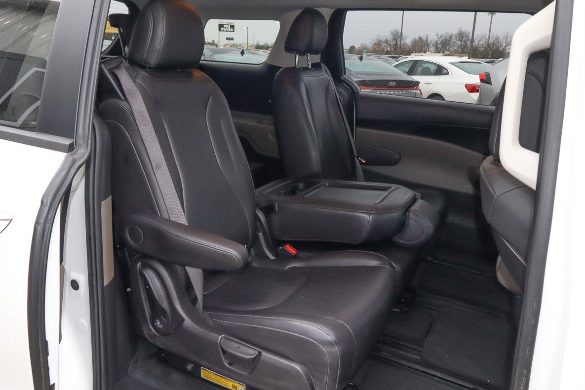 2025 Kia Carnival LXS FWD