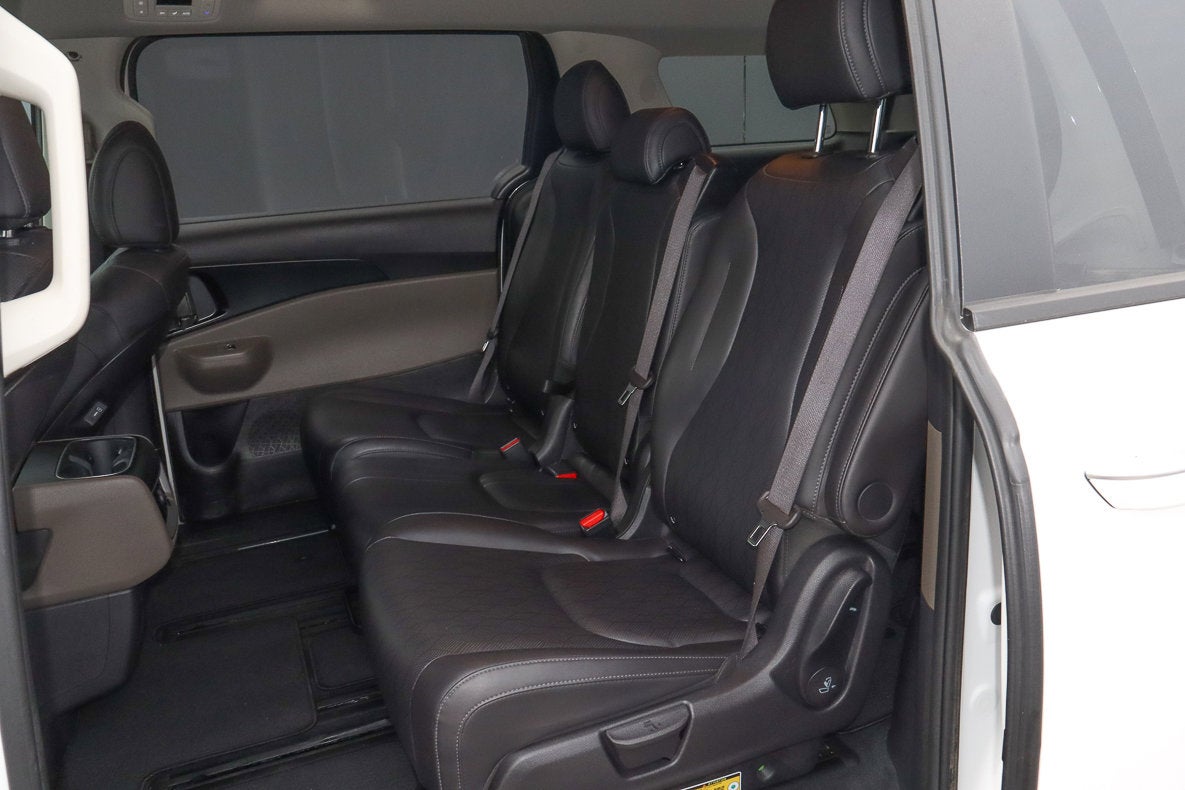 2025 Kia Carnival LXS FWD