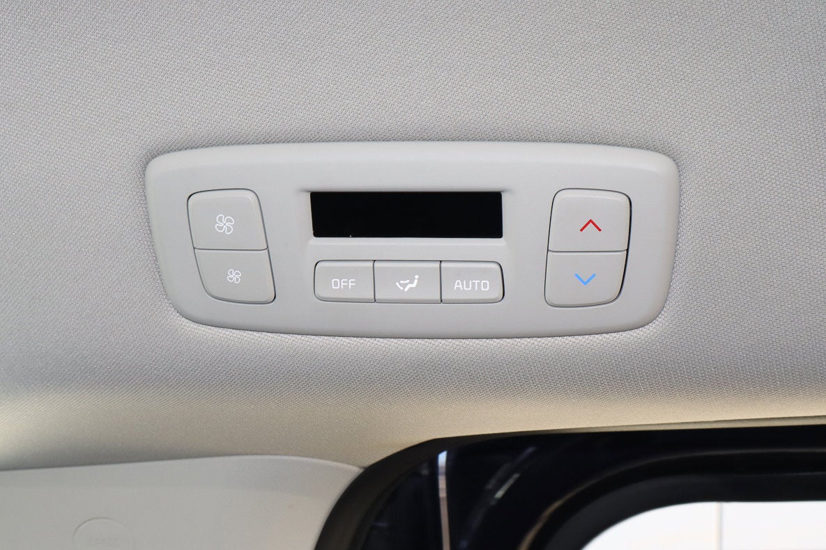 2025 Kia Carnival LXS FWD