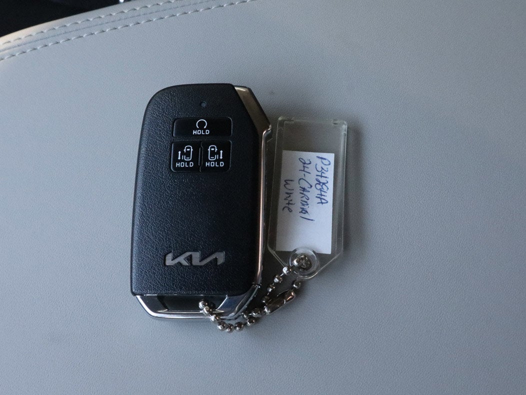 2024 Kia Carnival EX FWD