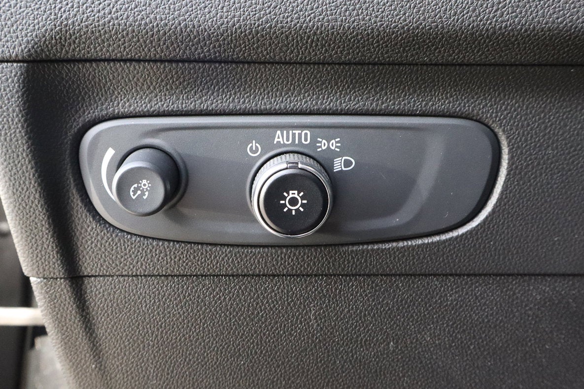 2021 Buick Envision FWD 4dr Preferred