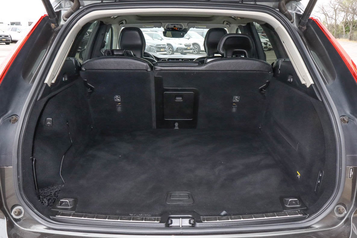 2019 Volvo XC60 T5 AWD Momentum