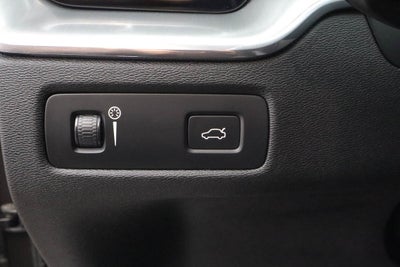 2019 Volvo XC60 T5 AWD Momentum