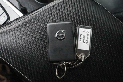 2019 Volvo XC60 T5 AWD Momentum
