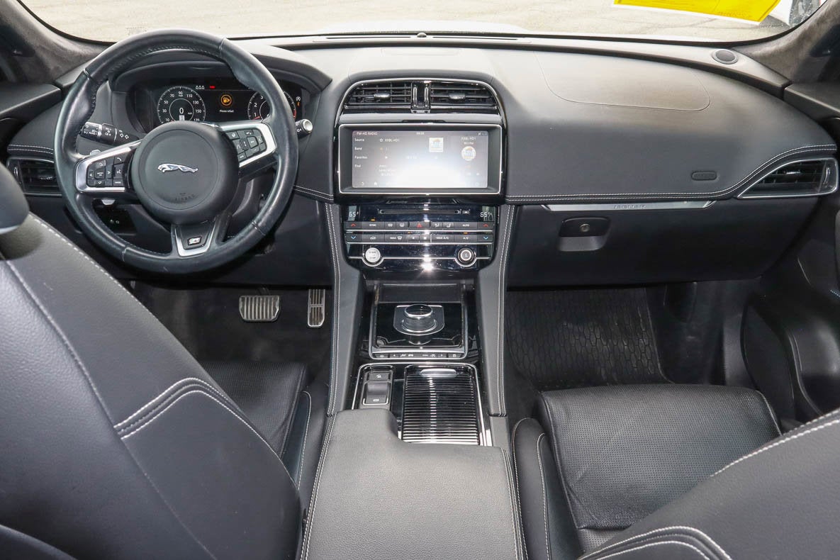 2020 Jaguar F-PACE 30t R-Sport AWD