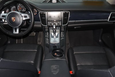 2016 Porsche Panamera Edition